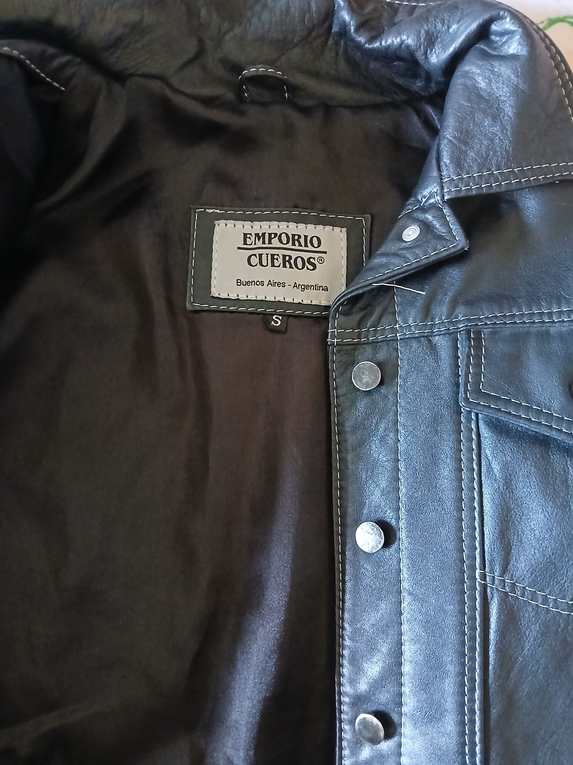 Campera de cuero corto - Image 4