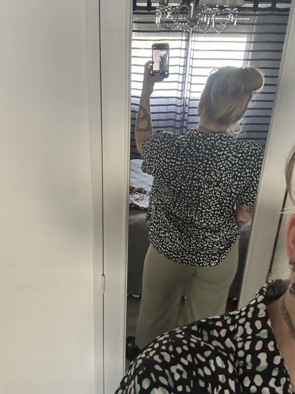 Camisa estampada vitamina - Image 5