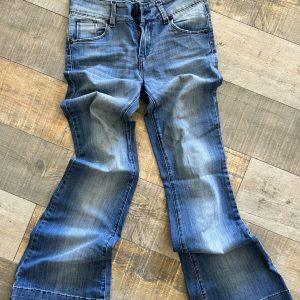 Jean Oxford delaostia