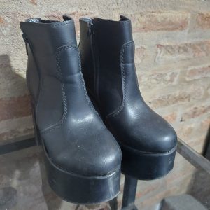 Botas